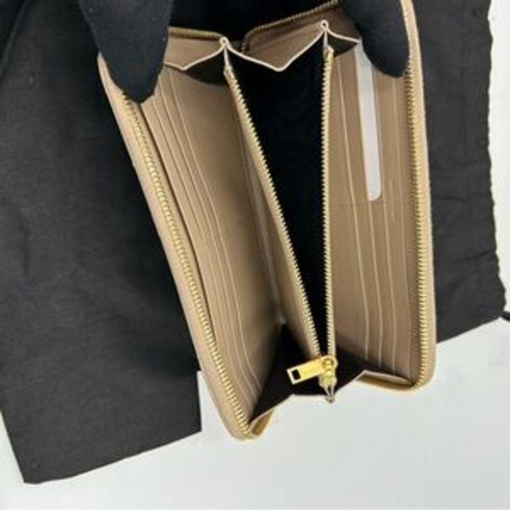 Women's SaintLaurent YSL monogram calf skin zip around wallet made in Italy. - Picture 4 of 12